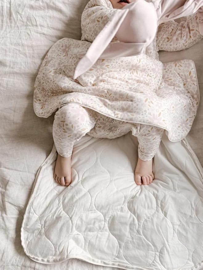 GUNAMUNA Long-Sleeve Sleep Sack for Babies and Toddlers, Wearable Sleep Bag, Easy Diaper Changes, Soft Rayon, 2.5 TOG