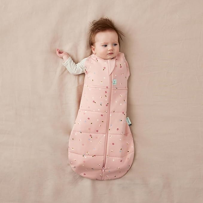ergoPouch Cocoon Swaddle Sack 2.5 TOG - Baby Sleep Sack, Gentle Snug Fit Helps Calm Startle Reflex, Ideal for Arms In/Out Sleeping, Soft Breathable Fabric for Better Sleep (6-12 Months, Daisies)