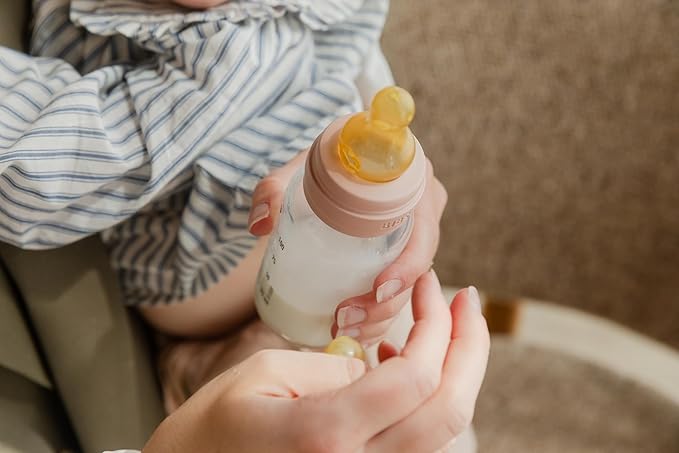 BIBS Baby Bottle 9 oz / 270 ml Natural Rubber Latex Nipple - Anti-Colic, BPA-Free, Round Nipple, Medium Flow, Lightweight & Easy to Clean, Suitable for Newborns 0+ Years - Blush