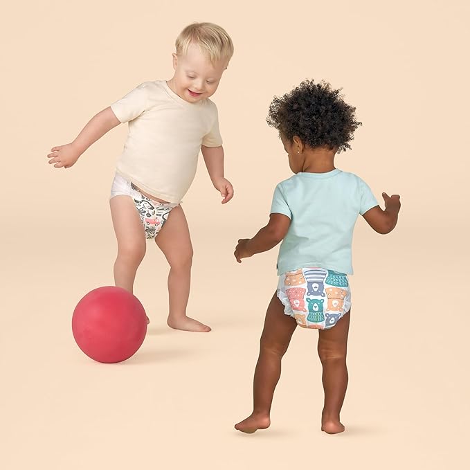 The Honest Company Comfort Dry Disposable Diapers for Sensitive Skin, Hypoallergenic, Fragrance-Free, Beary Cool + Big Trucks, Club Box, Size 6 (35 lbs), 40 Count