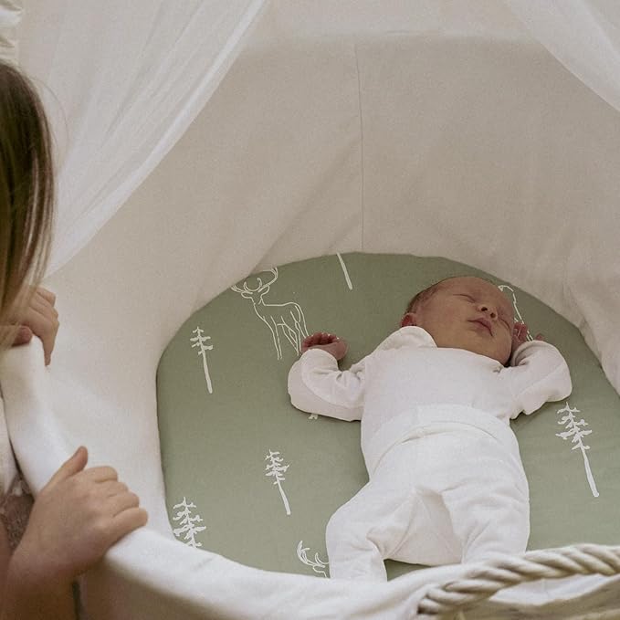 Gllquen Baby Bassinet Sheets Set 2-Pack, Breathable Cozy Bassinet Fitted Sheet Universal Fit Standard Mattress Oval Rectangle Cradle Baby Sheets for Baby Boy Girls Unisex 32"x16" (Reindeer)
