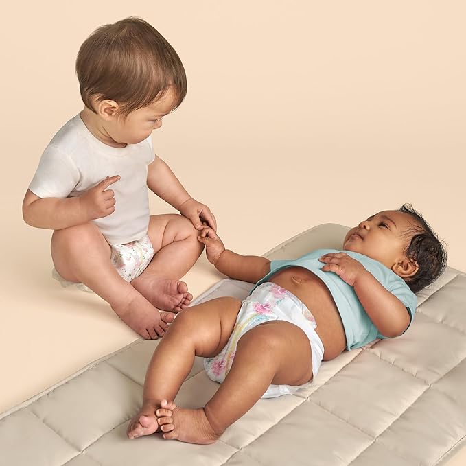 The Honest Company Comfort Dry Disposable Diapers for Sensitive Skin, Hypoallergenic, Rose Blossom + Tutu Cute, Club Box Size Newborn 72 Count