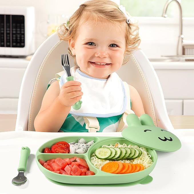 Silicone Baby Plate,Toddler plates,Self-feeding of infants after weaning, 100% Food Grade Silicone, BPA Free, Baby Dinnerware, Baby Plates With Suction, Divided Plate for Babies (green)