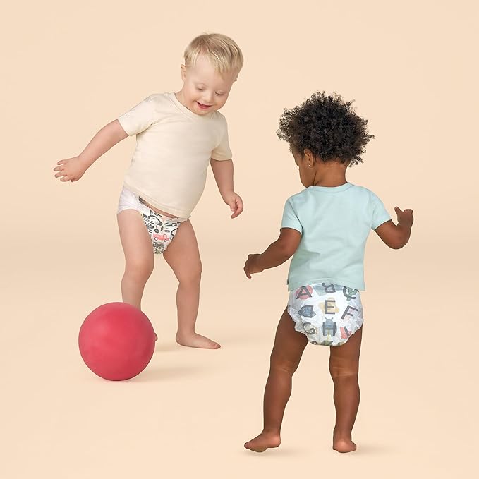 The Honest Company Comfort Dry Disposable Diapers for Sensitive Skin, Hypoallergenic, Fragrance-Free, Big Trucks + All The Letters, Club Box, Size 5 (27 lbs), 44 Count