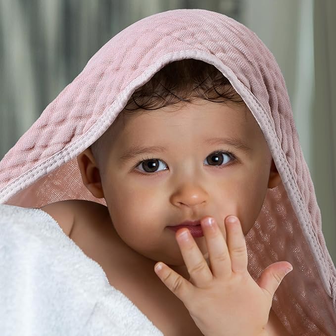 Peryiter 4 Pcs Muslin Hooded Baby Towels 32x32inch Cotton Newborn Bath Essentials Muslin Infant Blankets Absorbent Registry Baby Shower Present for Babies Girl Boy Kids (Light Pink)