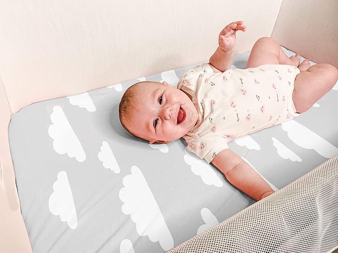 BaeBae Goods Premium Bassinet Fitted Sheet Set - 4 Pack 100% Jersey Knit - Grey and White - Chevron Pattern - Standard Size Oval or Halo Bassinet Pads