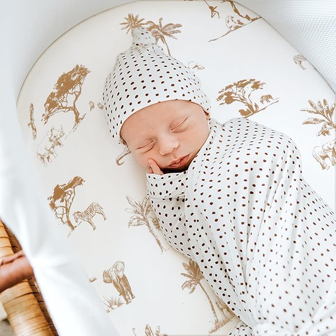GRSSDER Ultra Soft Bassinet Sheets 2 Pack, Stretchy Breathable Knit Bassinet Mattress Sheets for Baby, Universal Fitted Baby Cradle Moses Basket Oval Rectangle Mattresses Safe and Snug, Animals Print