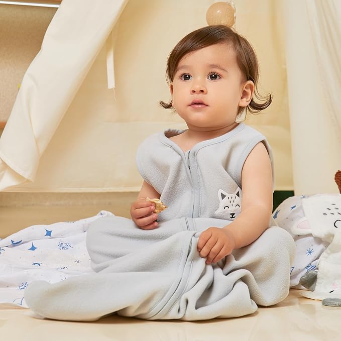 DaysU Micro Fleece Baby Sleep Sack 12-18 Months, 1.0 TOG Baby Sleeveless Wearable Blanket with 2-Way Zipper, Sleeping Bag for Baby Unisex, 1 Pack, Light Grey Fox