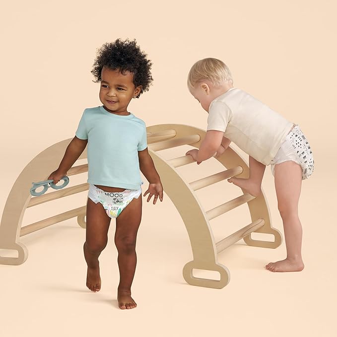 The Honest Company Comfort Dry Disposable Diapers for Sensitive Skin, Hypoallergenic, Fragrance-Free, Barnyard Babies + Pattern Play, Club Box, Size 7 (41 lbs), 32 Count