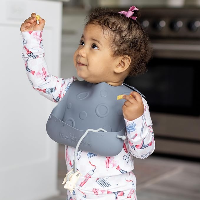 BUSY BABY Bungee Bib – Adjustable Silicone Bib with Pocket & Tether System for Mess-Free Meals with Babies & Toddlers