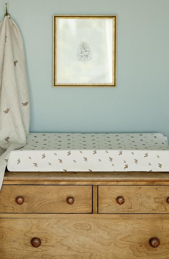 Oilo Changing Pad Cover, Breathable Organic Cotton Fitted Jersey, 300 Thread Count, Machine Wash, Fits Standard Changing Pads (32" x 16"), Heirloom Organic Collection, Squirrel