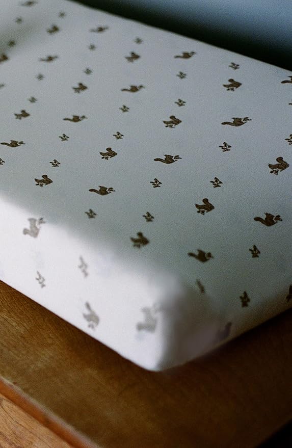 Oilo Changing Pad Cover, Breathable Organic Cotton Fitted Jersey, 300 Thread Count, Machine Wash, Fits Standard Changing Pads (32" x 16"), Heirloom Organic Collection, Squirrel