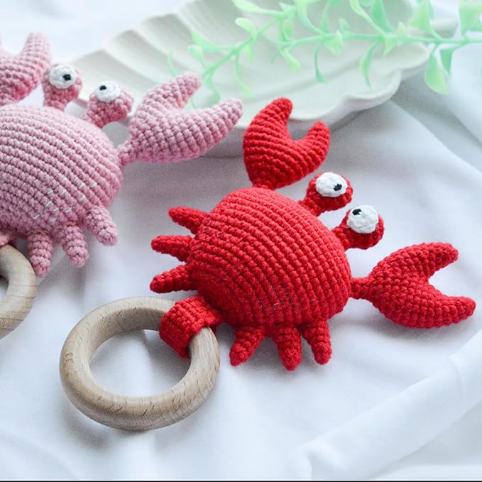 DICHA Wood Baby Rattle-Crochet Baby Rattle- Infant Rattle Sensory Development Wooden Toys Set-Includes Beech Wooden Teething Ring-Crab