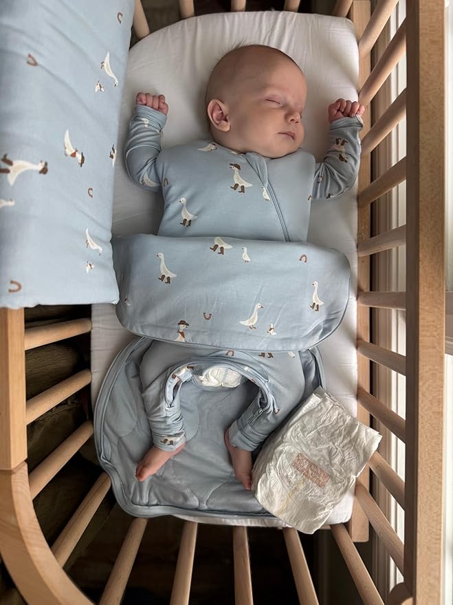 GUNAMUNA Sleep Sacks for Babies Toddlers and Newborns, Easy Changing Diaper Zipper, Cozy, 2.5 TOG