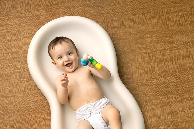 Keekaroo Peanut Changer Baby Vanilla – The Original Made in USA Easy-to-Clean Changing pad and The only Shell Over Foam, Fully Water Repellant, Wipeable Diaper pad, Wipe-Clean Changing pad