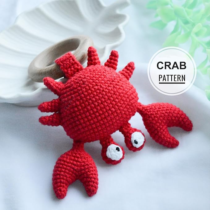DICHA Wood Baby Rattle-Crochet Baby Rattle- Infant Rattle Sensory Development Wooden Toys Set-Includes Beech Wooden Teething Ring-Crab