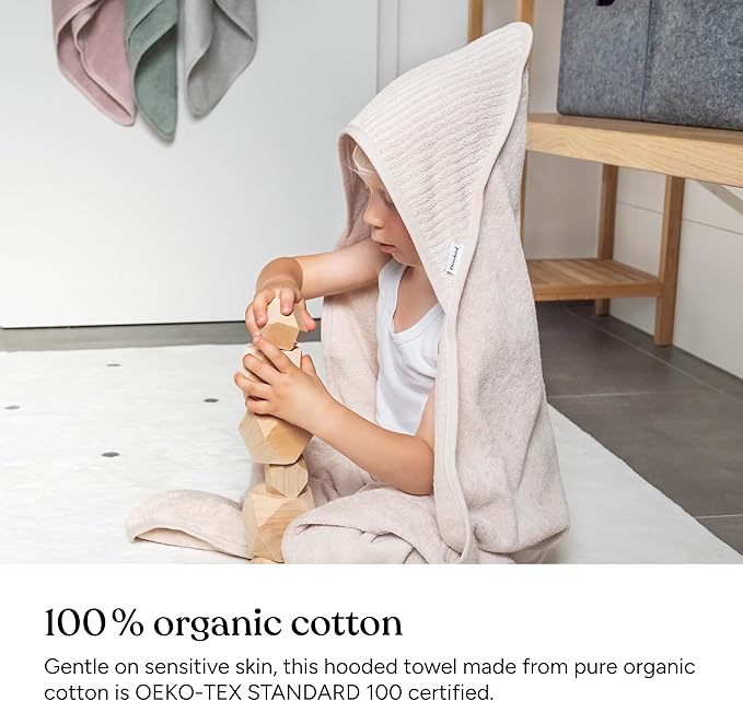 Ehrenkind® Hooded Towel, Baby Towel with Hood Made of Cuddly Soft Organic Cotton, Bath Towel in 100 x 100 cm, Jade, Children's Bath Towel, As Baby First Equipment Newborn or Baby Gift