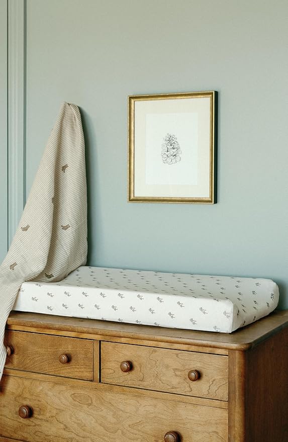 Oilo Changing Pad Cover, Breathable Organic Cotton Fitted Jersey, 300 Thread Count, Machine Wash, Fits Standard Changing Pads (32" x 16"), Heirloom Organic Collection, Mushroom