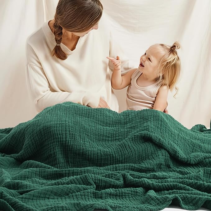 Carriediosa 100% Cotton Muslin Throw Blanket 66" X 90" Twin XL Size，4-Layers Summer Gauze Throws for Bed Couch，Soft Lightweight Breathable Linen Blankets Bedspread for Adults All Season，Dark Green