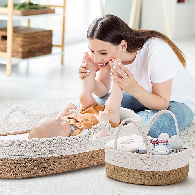 Moses Basket by The Baby Wey, Moses Baskets for Newborn, Baby Changing Basket, 2 Washable Waterproof Pad Covers, Diaper Caddy, Tote Bag, Portable Changing Pad