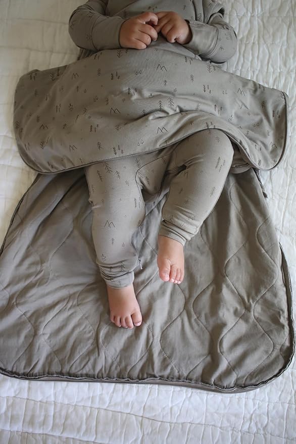 GUNAMUNA Sleep Sacks for Babies Toddlers and Newborns, Easy Changing Diaper Zipper, Cozy, 2.5 TOG